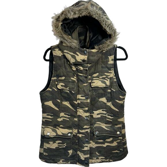 RU Apparel Camo Utility Vest Women M Military Quilted Faux Fur Hood Western Hunt - Picture 1 of 13